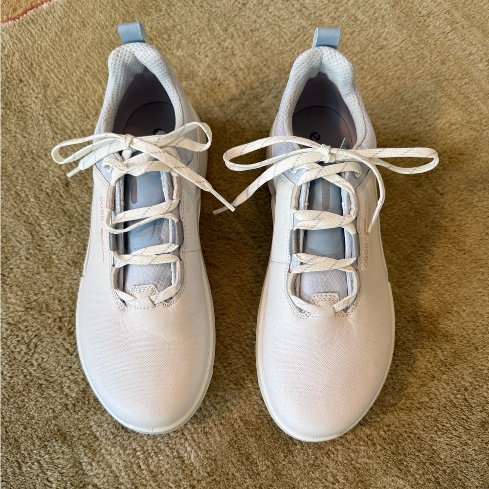 ECCO women’s golf shoes